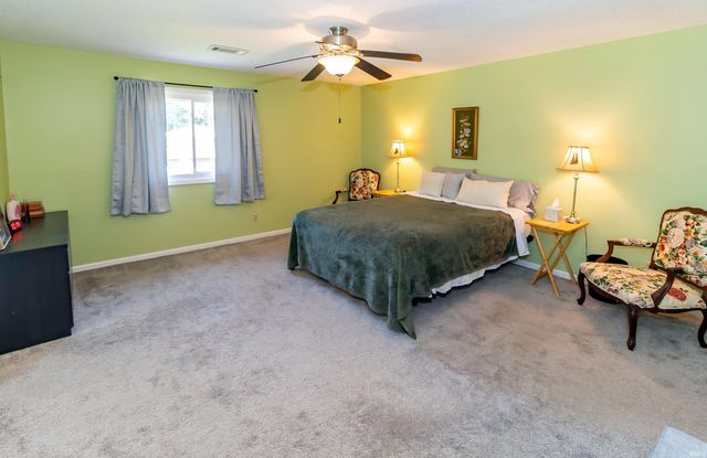 8033 Marywood Drive, Newburgh, IN 47630