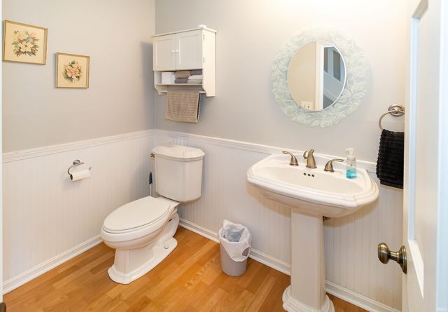 8033 Marywood Drive, Newburgh, IN 47630