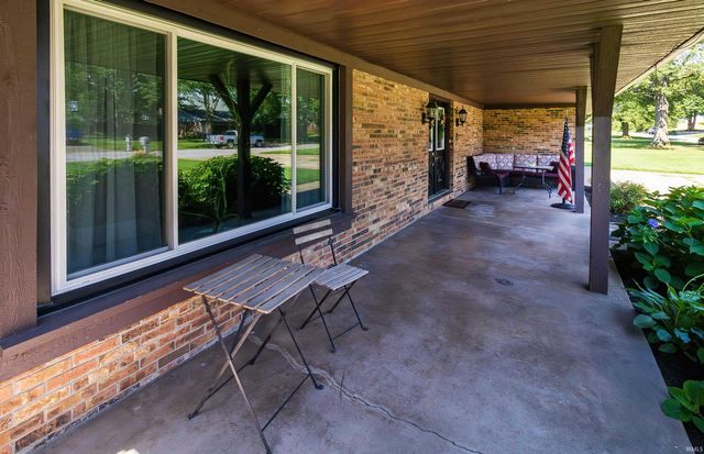 8033 Marywood Drive, Newburgh, IN 47630