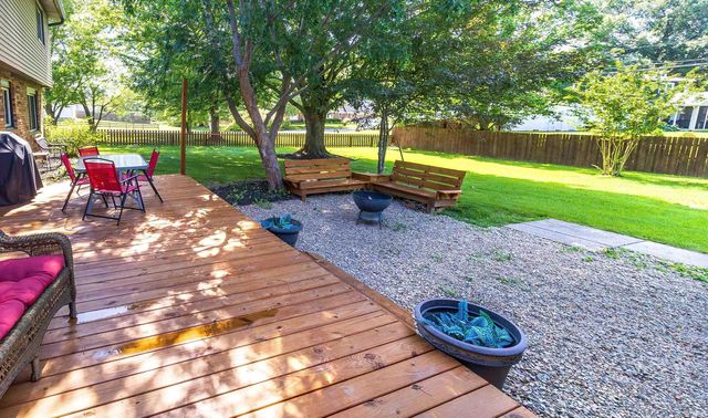 8033 Marywood Drive, Newburgh, IN 47630