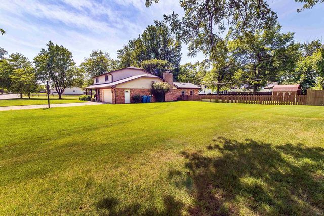 8033 Marywood Drive, Newburgh, IN 47630