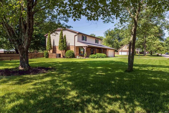 8033 Marywood Drive, Newburgh, IN 47630