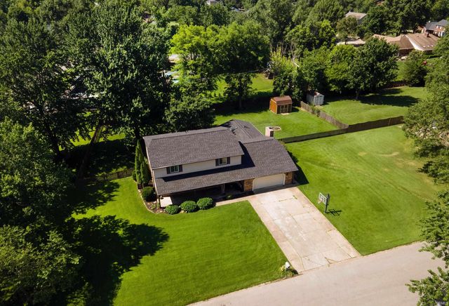 8033 Marywood Drive, Newburgh, IN 47630