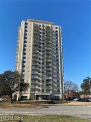 1 Crawford PW # 1306, Portsmouth, VA 23704