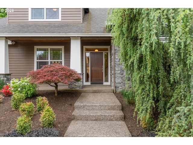 2432 Sw HUBER Ct, Portland, OR 97219