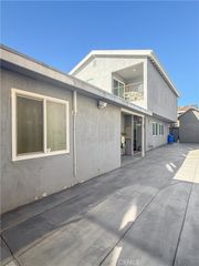 1521 W 37th Place, Los Angeles, CA 90018
