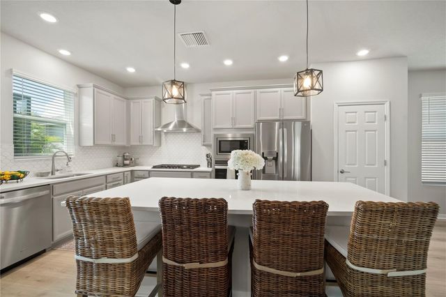 5636 SILVER SUN DRIVE, Apollo Beach, FL 33572