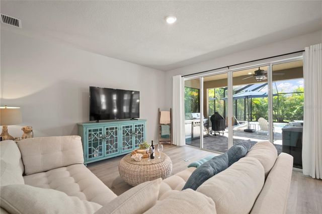 5636 SILVER SUN DRIVE, Apollo Beach, FL 33572