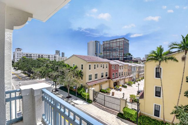 403 S Sapodilla Avenue 307, West Palm Beach, FL 33401