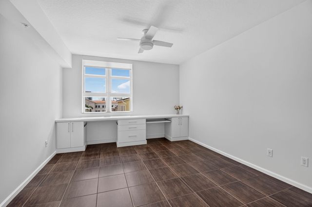 403 S Sapodilla Avenue 307, West Palm Beach, FL 33401