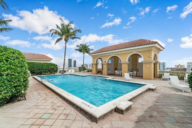 403 S Sapodilla Avenue 307, West Palm Beach, FL 33401