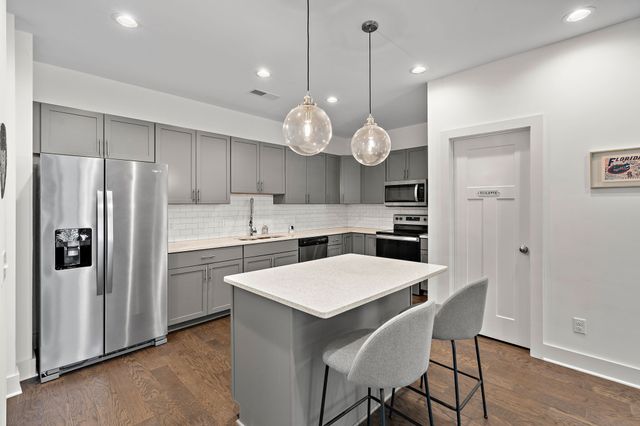 1113 Villa Pl, Nashville, TN 37212