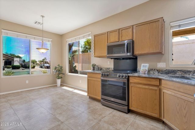 20266 N 82ND Lane, Peoria, AZ 85382
