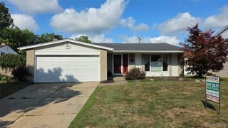 1952 S Globe Street, Westland, MI 48186