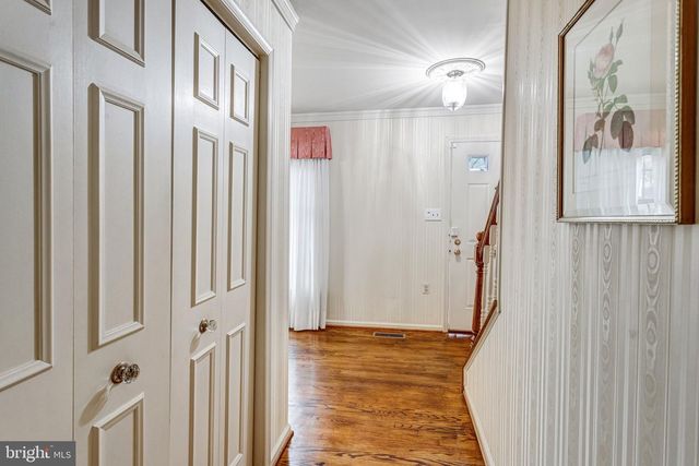 6211 GUILFORD DR, Alexandria, VA 22310