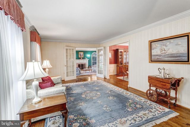 6211 GUILFORD DR, Alexandria, VA 22310