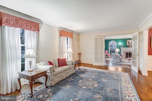 6211 GUILFORD DR, Alexandria, VA 22310