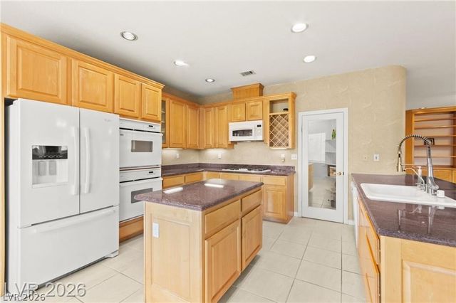 9509 Camino Capistrano Lane, Las Vegas, NV 89147