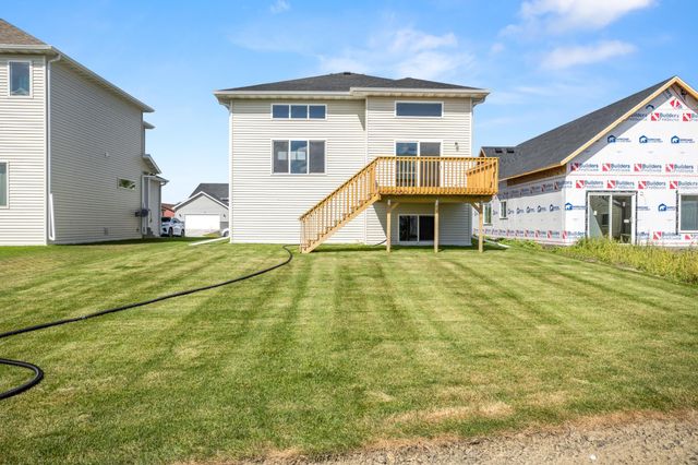 2529 36th Avenue S, Moorhead, MN 56560