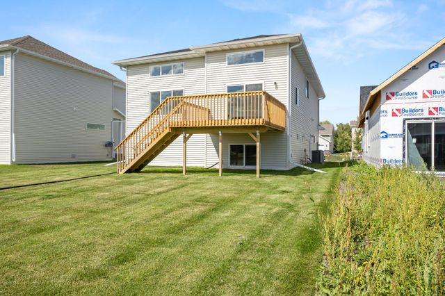2529 36th Avenue S, Moorhead, MN 56560