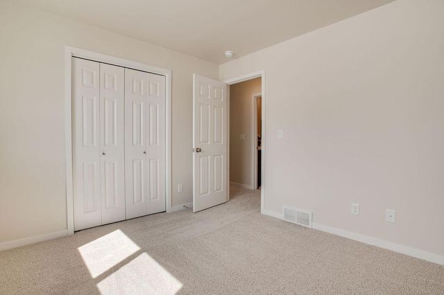 2529 36th Avenue S, Moorhead, MN 56560