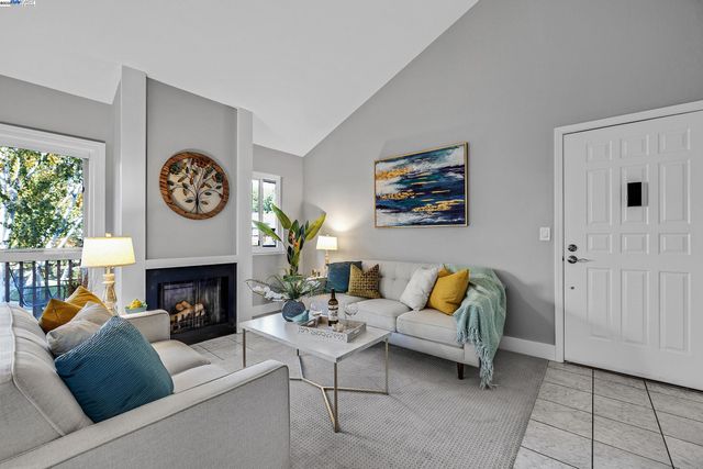 3423 Pennsylvania Cmn, Fremont, CA 94536