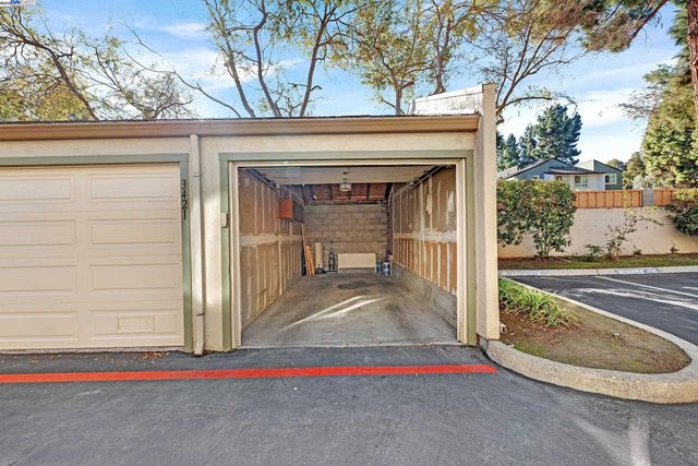 3423 Pennsylvania Cmn, Fremont, CA 94536