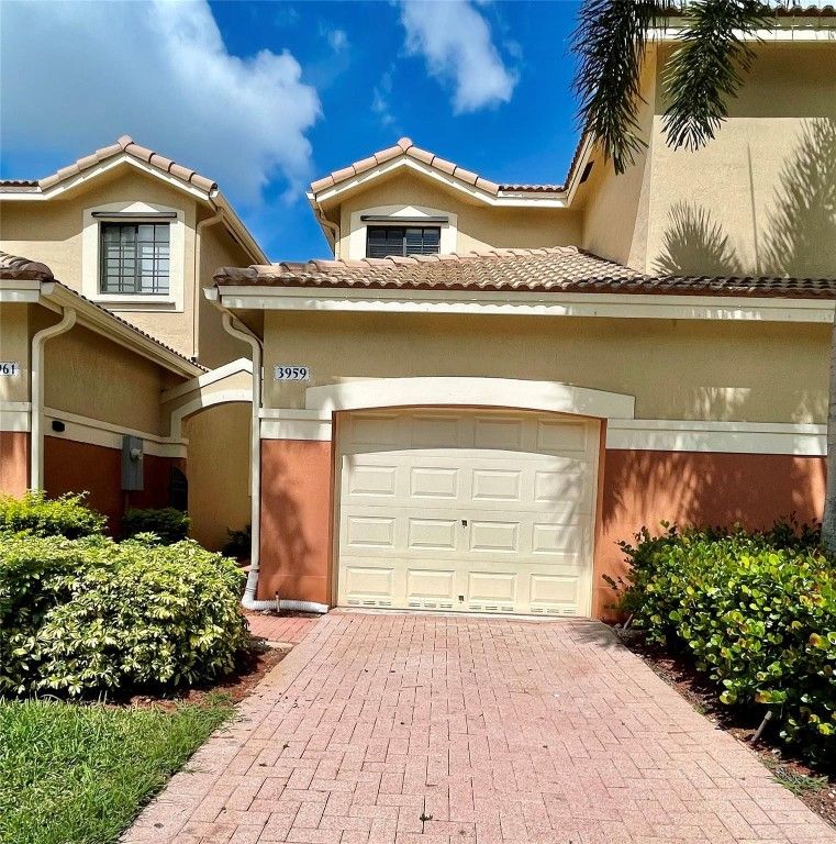 3959 Orange Tree Lane, Weston, FL 33332