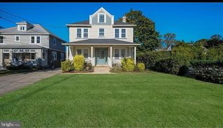 305 W WAYNE AVE #1, Wayne, PA 19087