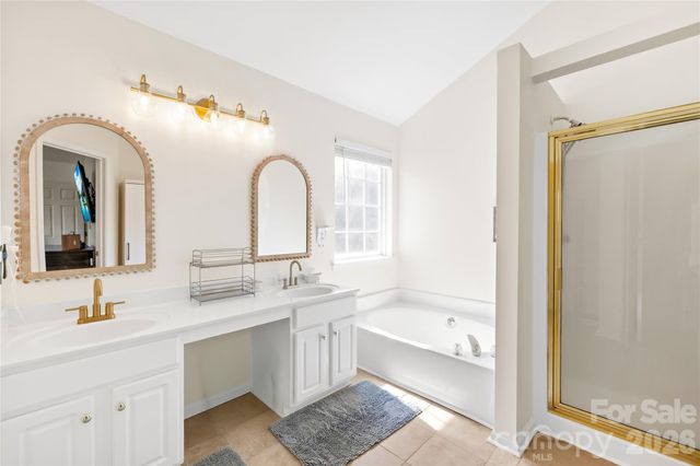 10915 Northgate Trail Drive, Charlotte, NC 28215