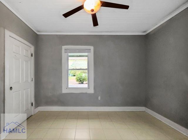 109 W 57th Street, Savannah, GA 31405