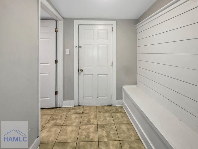109 W 57th Street, Savannah, GA 31405