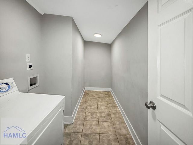 109 W 57th Street, Savannah, GA 31405