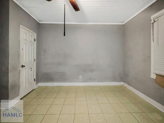 109 W 57th Street, Savannah, GA 31405