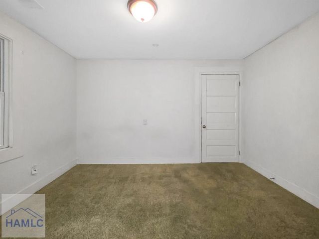 109 W 57th Street, Savannah, GA 31405