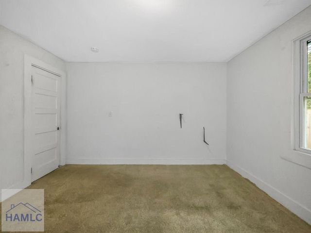 109 W 57th Street, Savannah, GA 31405