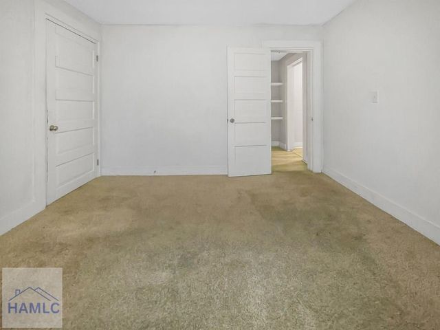 109 W 57th Street, Savannah, GA 31405