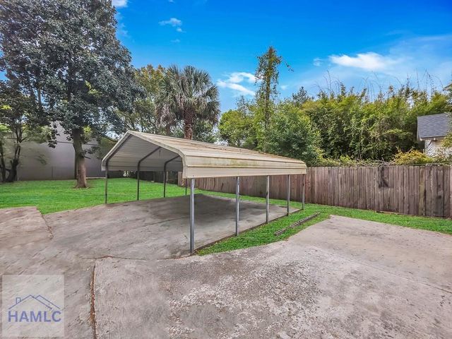 109 W 57th Street, Savannah, GA 31405