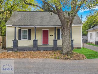 109 W 57th Street, Savannah, GA 31405