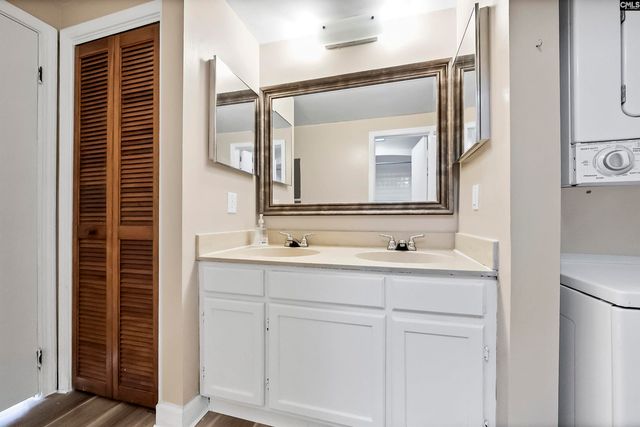 2002 Greene Street 201, Columbia, SC 29201