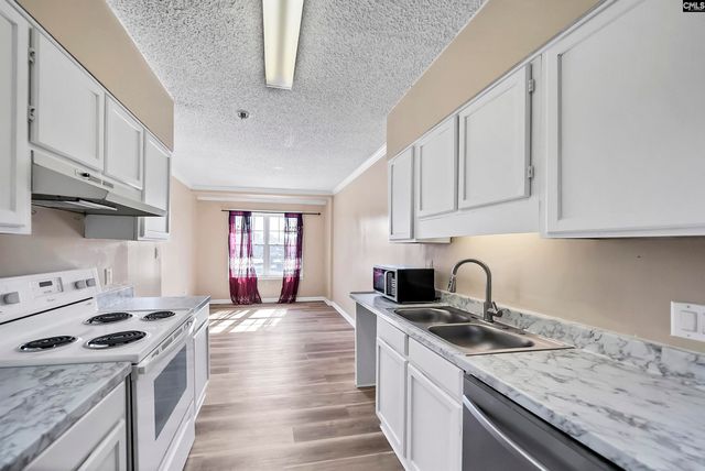 2002 Greene Street 201, Columbia, SC 29201