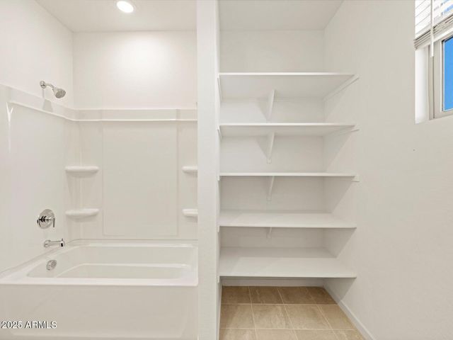 8494 W Saratoga Way, Florence, AZ 85132