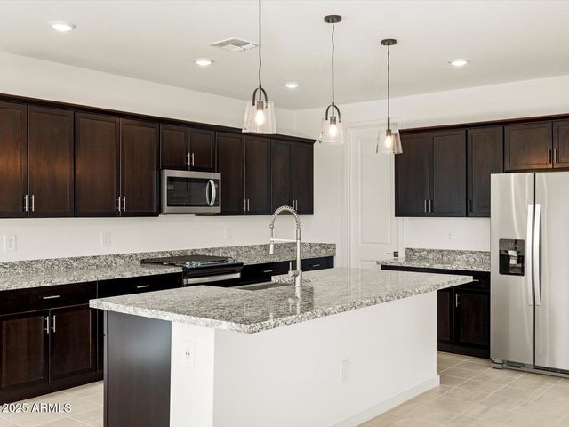 8494 W Saratoga Way, Florence, AZ 85132