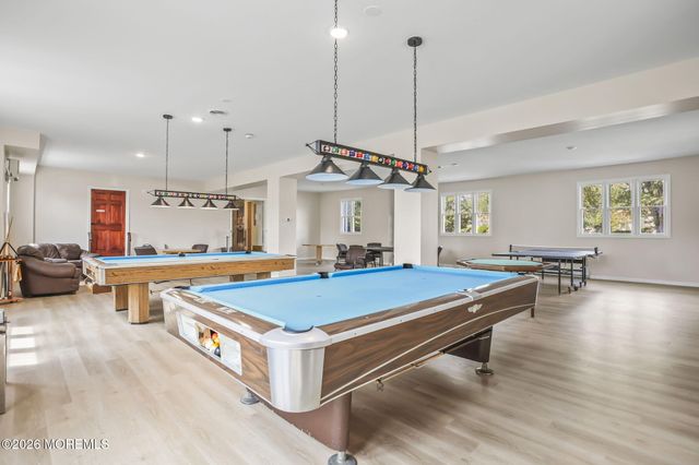 29 Plaza De Las Flores F, Freehold, NJ 07728