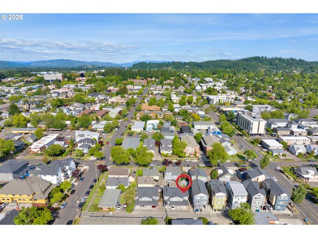 1733 MILL Aly, Eugene, OR 97401