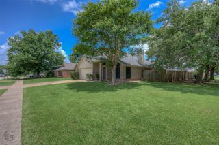 5707 Pampus Lane, Bossier City, LA 71112