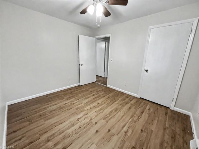 1813 Walker Avenue B, Greensboro, NC 27403