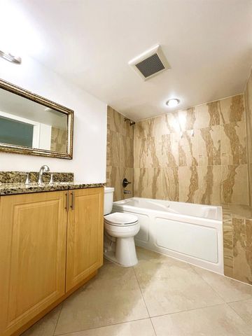 3001 Portofino Isle E2, Coconut Creek, FL 33066