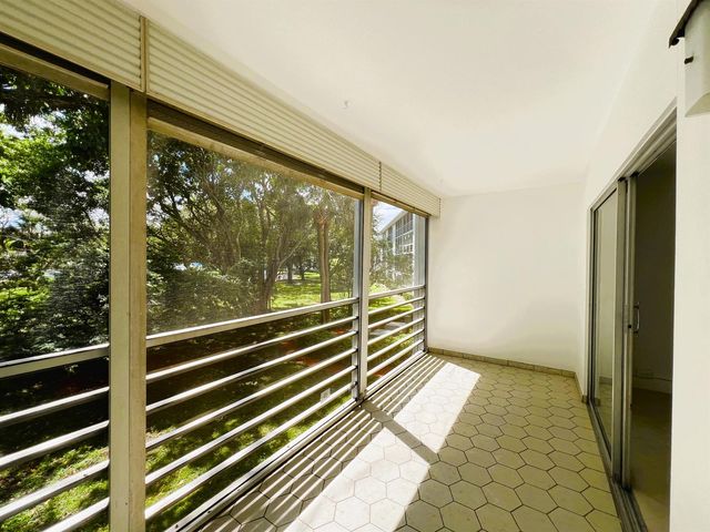 3001 Portofino Isle E2, Coconut Creek, FL 33066