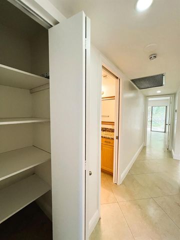 3001 Portofino Isle E2, Coconut Creek, FL 33066